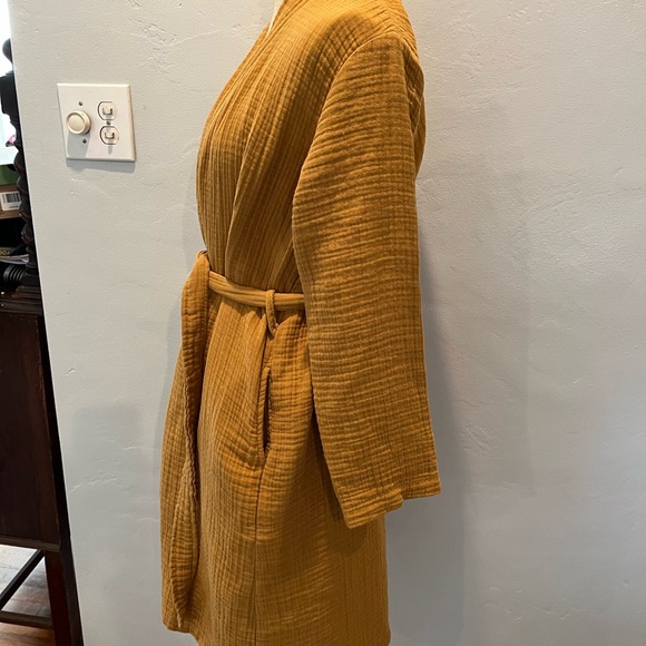 Parachute Golden Textured Robe - Picture 3 of 9